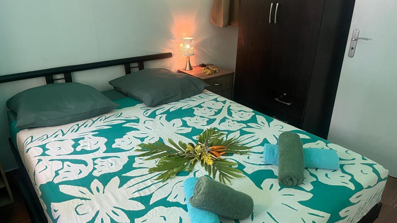 Fare Honu Cook'S Bay Муреа Экстерьер фото